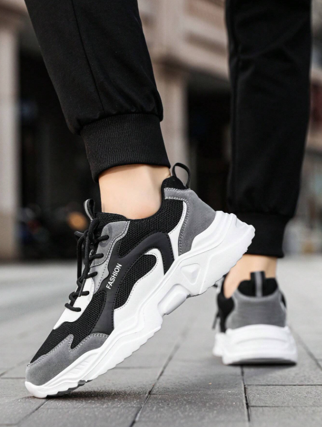 Men’s Letter Print Leather and Mesh Low Top Sneakers