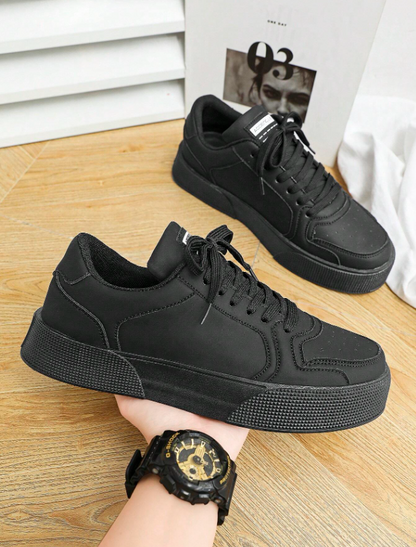 Men’s Minimalist Lightweight Black Lace Up Casual Sneakers