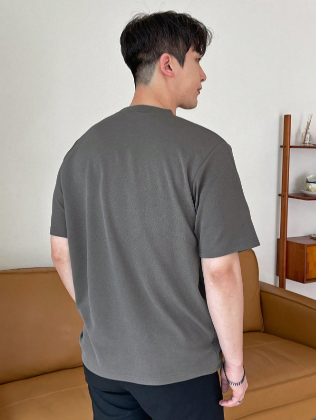 Men’s Solid Grey Round Neck T-Shirt